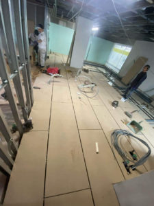 歯科医院　新築　置床工事　乾式二重床（千葉市花見区）