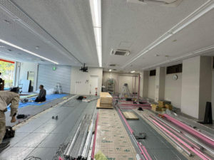 店舗　OAフロア工事　モザイクフロア（東京都江戸川区）