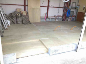 事務所改修　置床工事　乾式二重床（東京都八王子市）