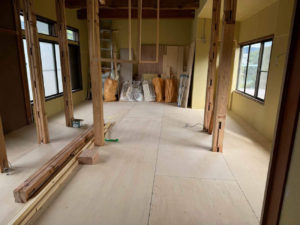 スタジオ改修　置床工事　ラワン構造用合板12ｍｍ（相模原市緑区）