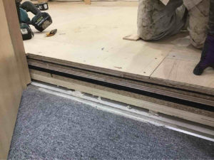 店舗　置床工事　フリーフロアCP-R （東京都中野区）
