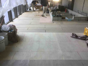 店舗　置床工事　乾式二重床（東京都港区）