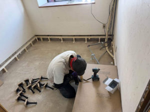 マンション　1日置床工事　乾式二重床（横浜市旭区）