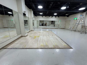 店舗　置床工事　乾式二重床（東京都新宿区）