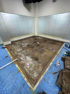 店舗　置床工事　乾式二重床（東京都新宿区）