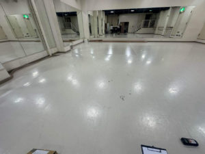 店舗　置床工事　乾式二重床（東京都新宿区）