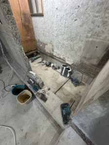 店舗　置床工事　低床プラ束（川崎市麻生区）