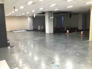 オフィス　OA復旧工事　支持脚レベル調整（東京都大田区）