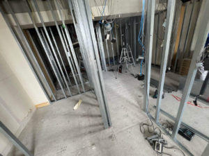 店舗　置床工事　乾式二重床（東京都中央区）