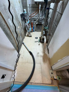 マンション　置床工事　乾式二重床（東京都港区）