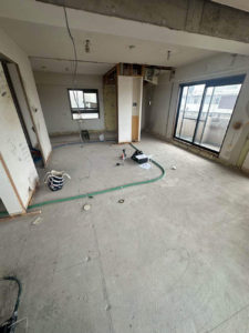 マンション　置床工事　乾式二重床（横浜市鶴見区）