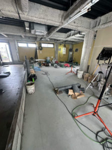 店舗　置床工事　乾式二重床（横浜市戸塚区）