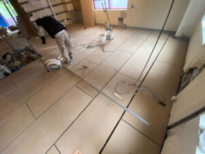 マンション　置床工事　乾式二重床（東京都港区）