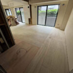 マンション　置床工事　パーチクルボード　プラ束（東京都北区）