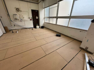 施設　置床工事　乾式二重床（東京都小平市）