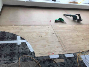 クリニック　置床工事　超低床プラ束（東京都渋谷区）