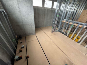 店舗　置床工事　乾式二重床（東京都世田谷区）