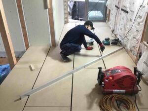 マンション　置床工事　乾式二重床（神奈川県茅ケ崎市）