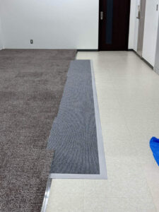 店舗　OAフロア工事　スロープベース75（川崎市中原区）