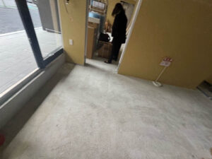 店舗　１日置床工事　乾式二重床（川崎市幸区）